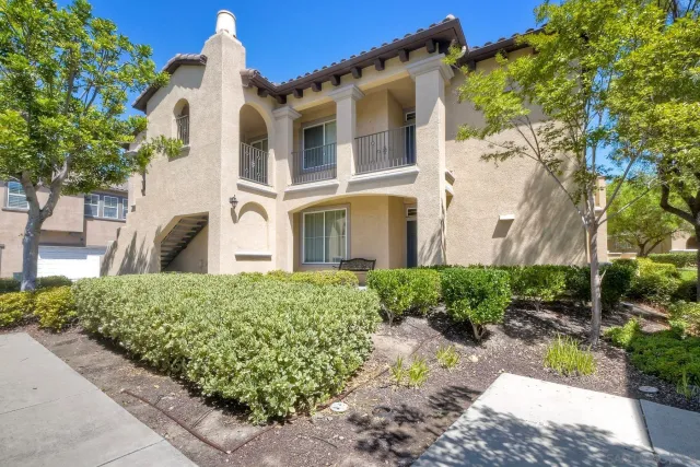 $689,900 | 10804 Serafina Lane, Unit 6, San Diego, CA 92128