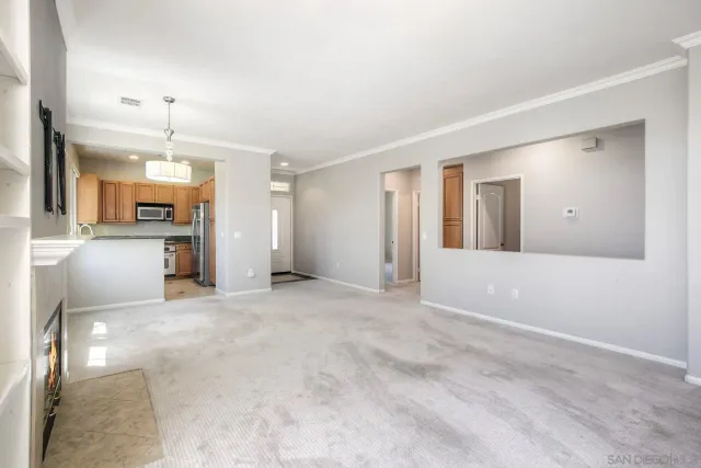 $689,900 | 10804 Serafina Lane, Unit 6, San Diego, CA 92128