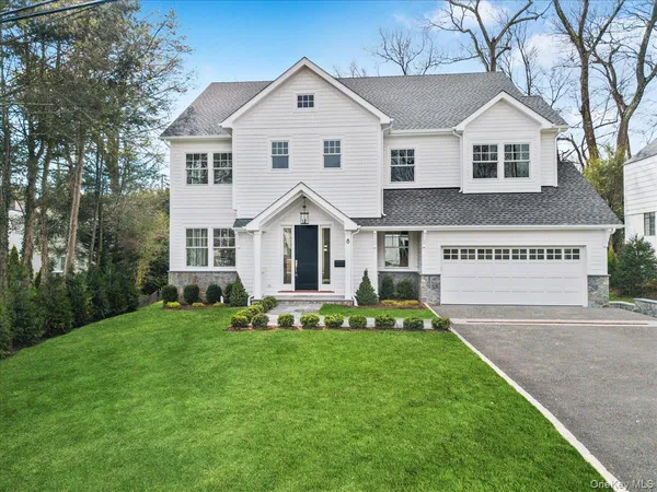 $4,250,000 | 8 Dell Road, Scarsdale, NY 10583
