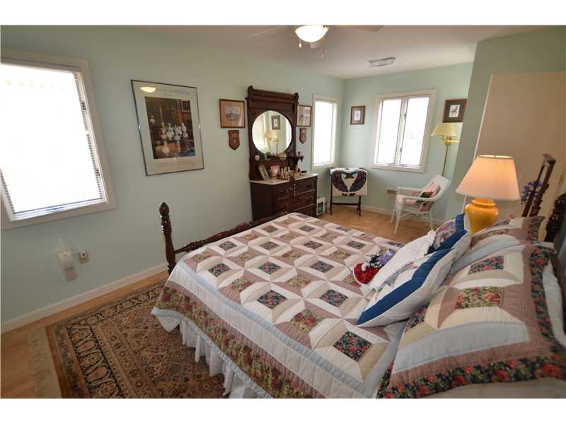278 Shore Road, Unit B Westerly, RI 02891 - Photo 24 of 25 Bedroom.