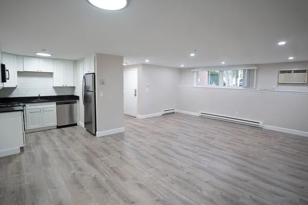 $2,750 | 20 Presidential Drive, Unit 1, Quincy, MA 02169