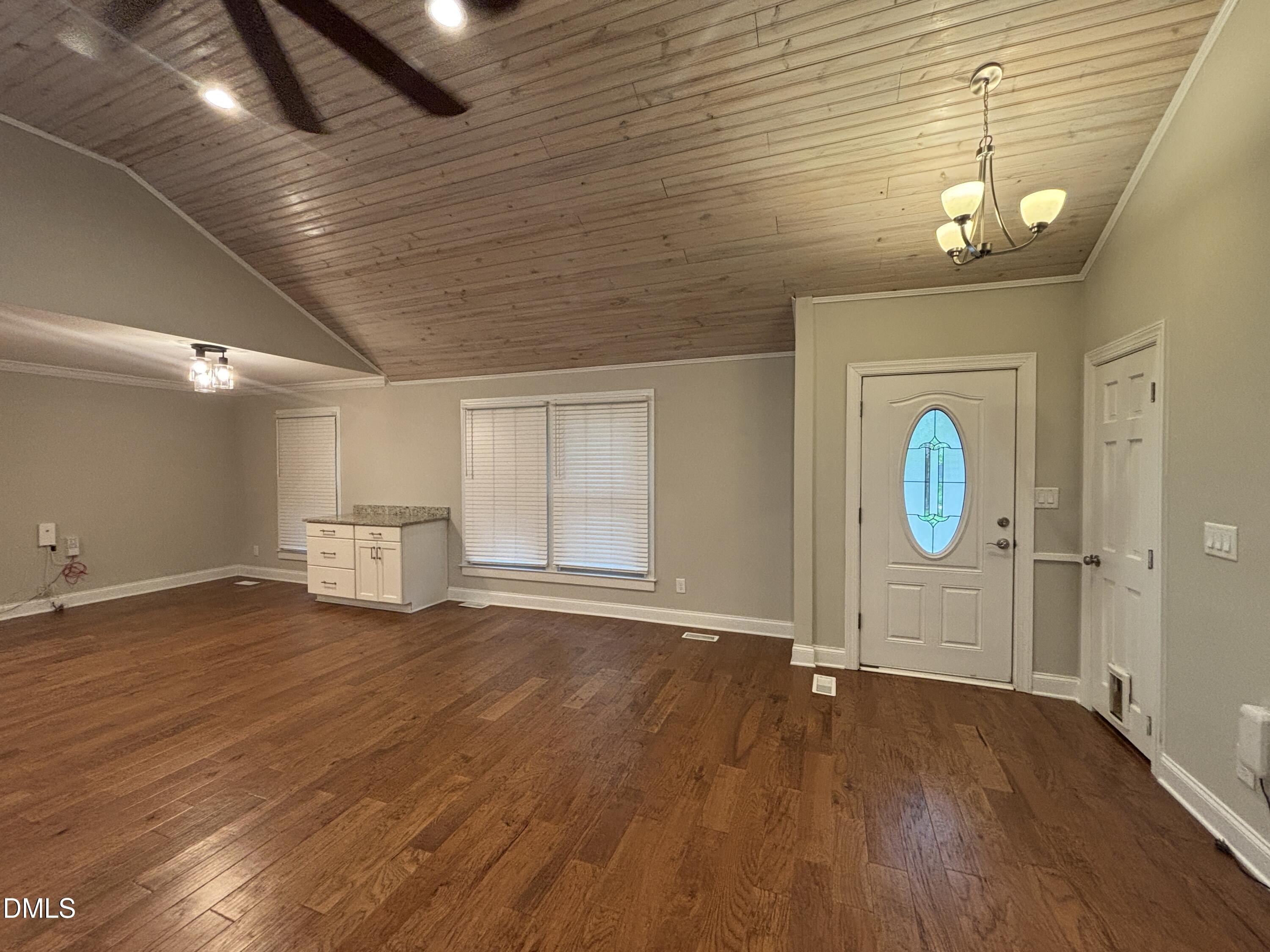 501 Merrie Road Raleigh, NC 27606 - Photo 31 of 63 20260616_142924499_iOS