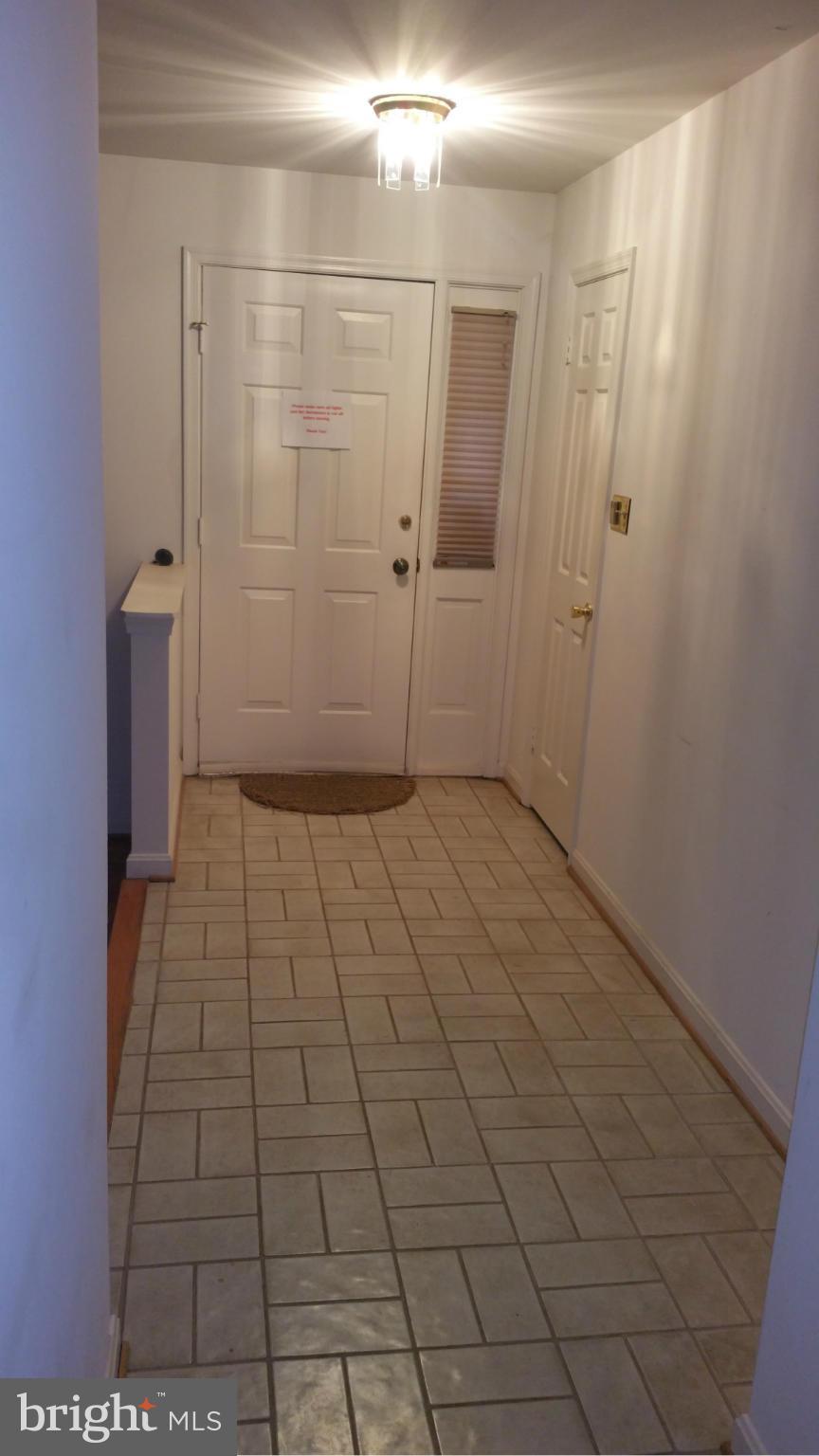 8721 Briarcroft Lane Laurel, MD 20708 - Photo 3 of 19 Interior (General)
