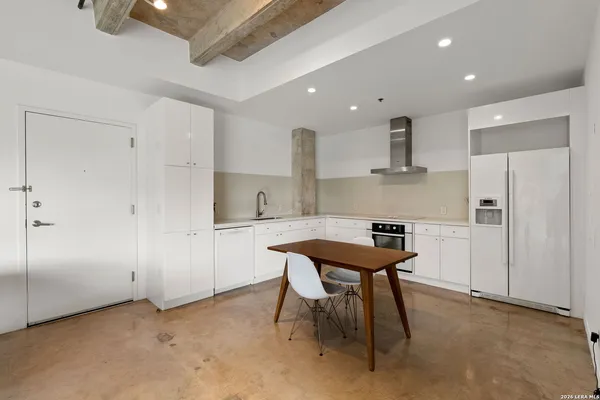 $1,895 | 1115 South Alamo Street, Unit 2405, San Antonio, TX 78210