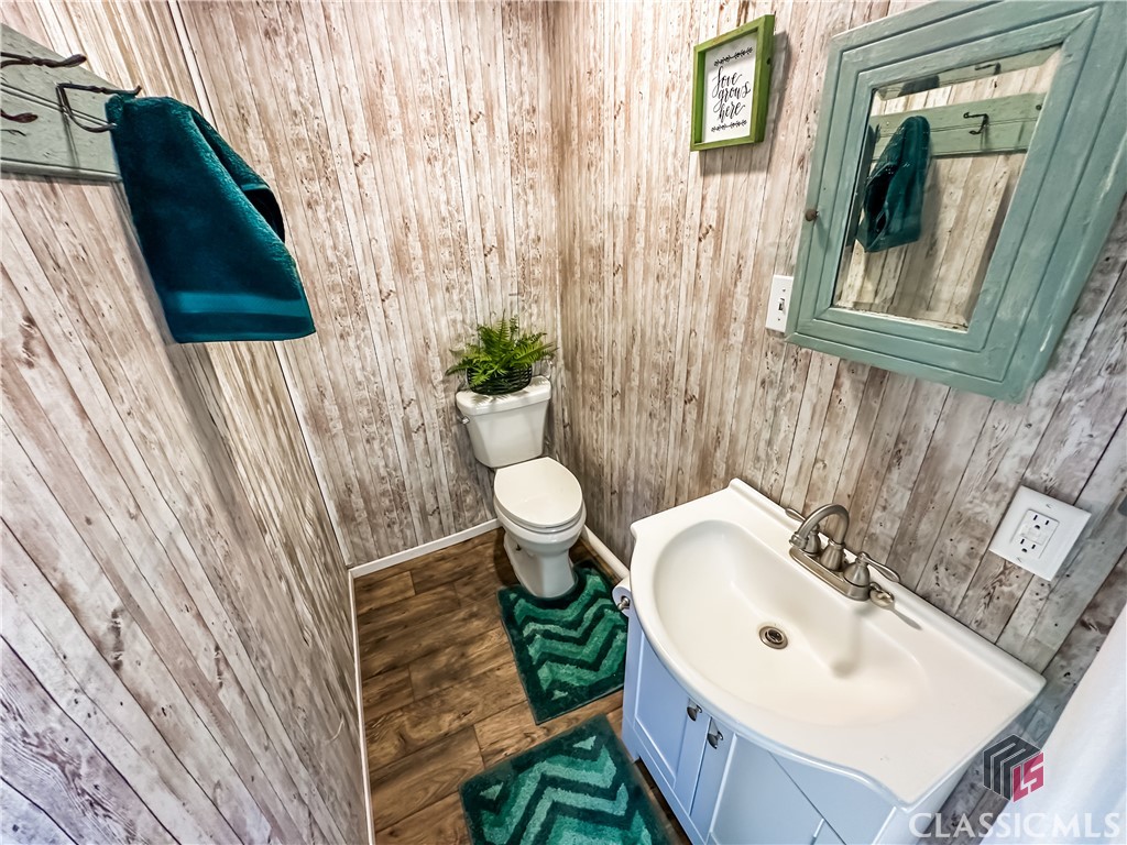 855 Steven's Grove Church Road Lexington, GA 30648 - Photo 44 of 51 Cabin Half Bath