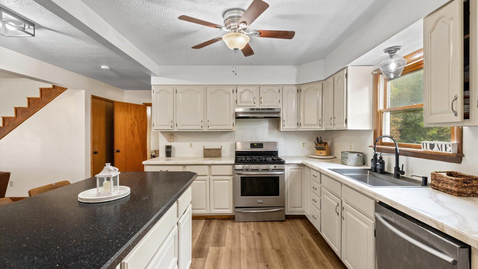 12999 Tarlton Road Circleville, OH 43113 - Photo 5 of 61 40-0X6A8358