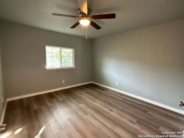 $1,695 | 546 West Petaluma Boulevard, San Antonio, TX 78221