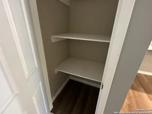 $1,695 | 546 West Petaluma Boulevard, San Antonio, TX 78221