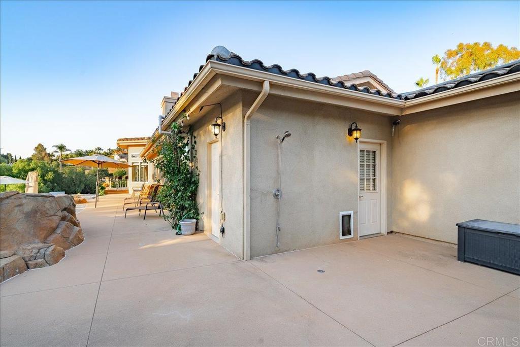 1960 Elevado Road Vista, CA 92084 - Photo 41 of 76