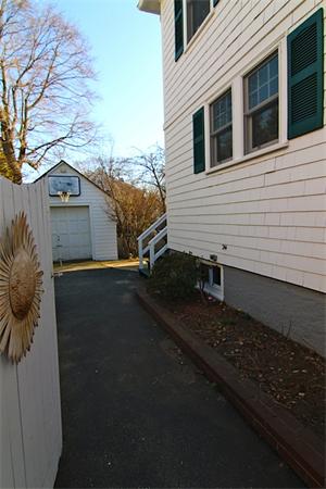66 Roberts Road Medford, MA 02155 - Photo 24 of 27 Gallery Image 24