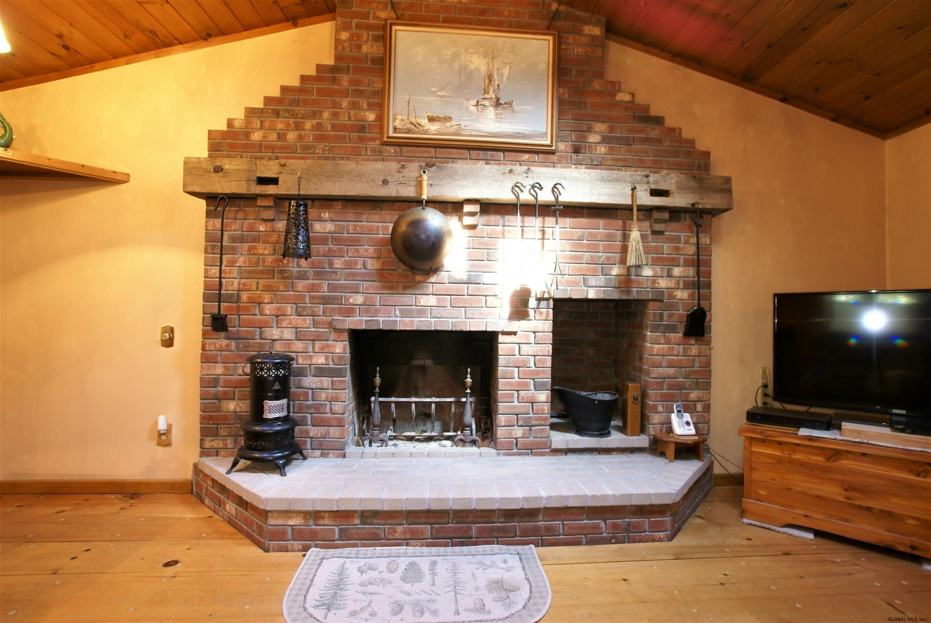 200 S Road Hampton, NY 12887 - Photo 13 of 40 Photo 13
