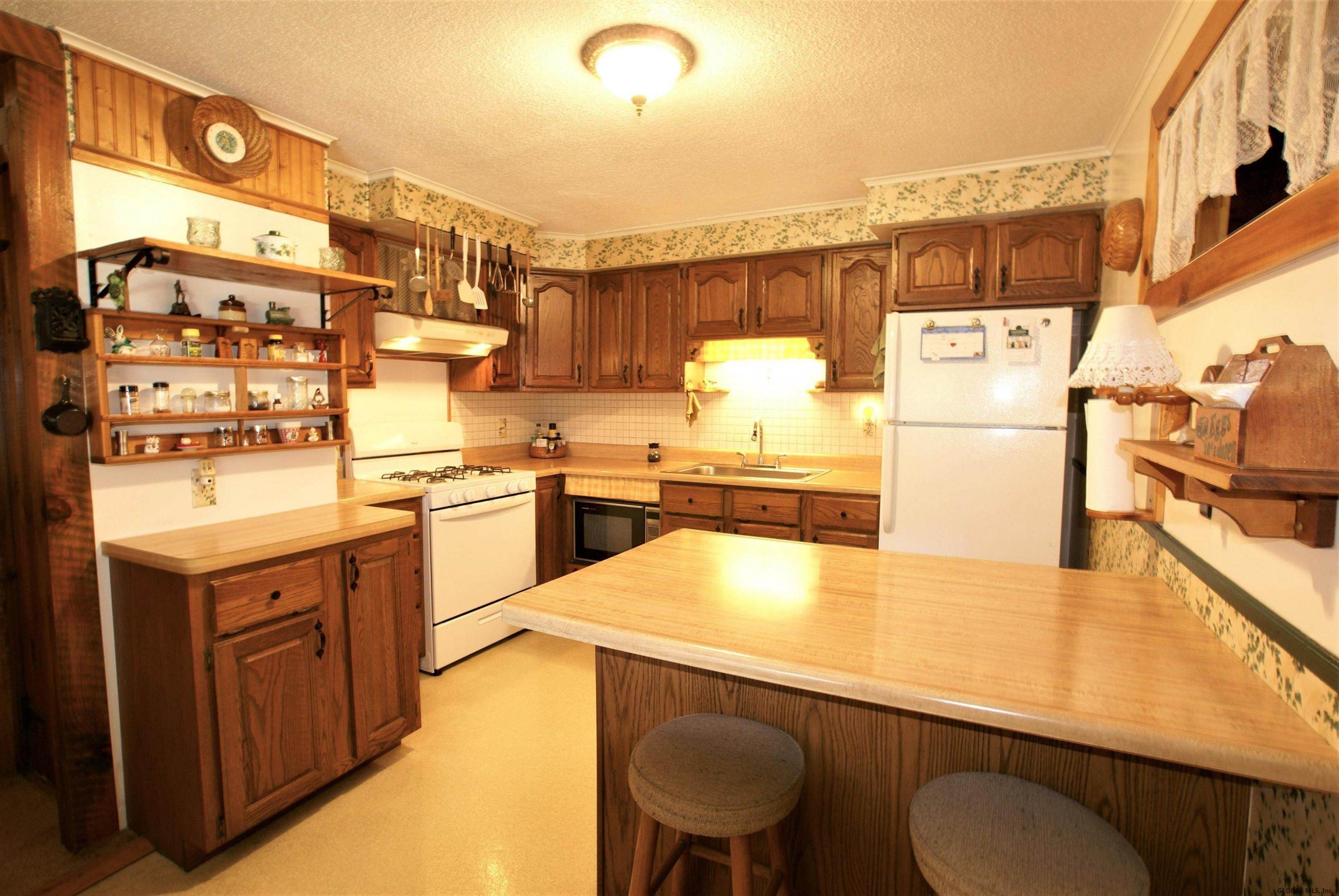200 S Road Hampton, NY 12887 - Photo 16 of 40 Photo 16