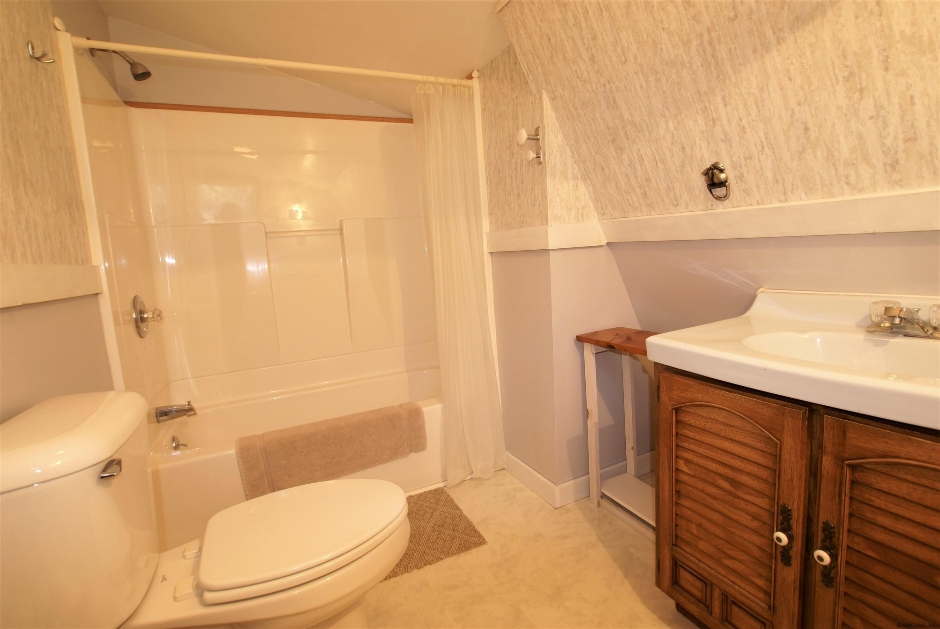 200 S Road Hampton, NY 12887 - Photo 34 of 40 Photo 34