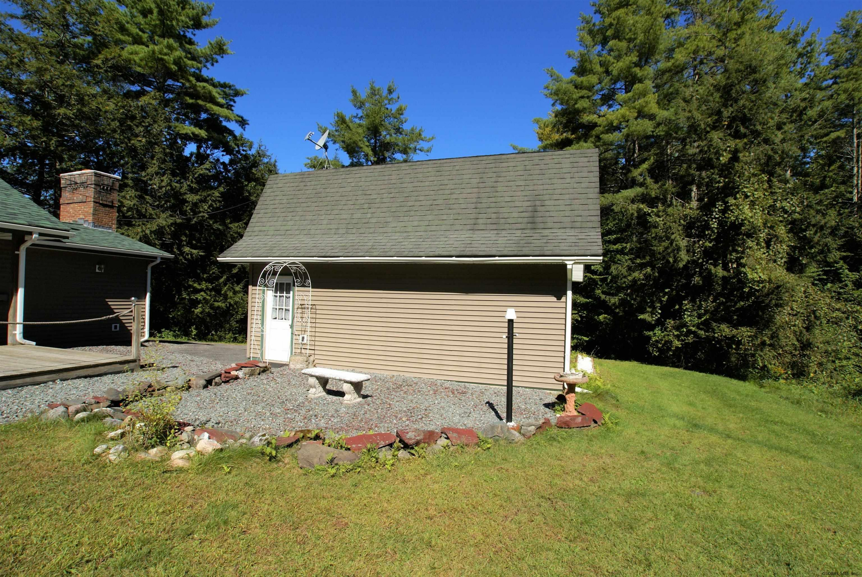 200 S Road Hampton, NY 12887 - Photo 5 of 40 Photo 5