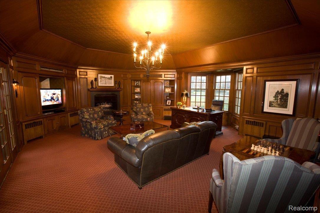 96 Vendome Road Grosse Pointe, MI 48236 - Photo 12 of 24 poffice