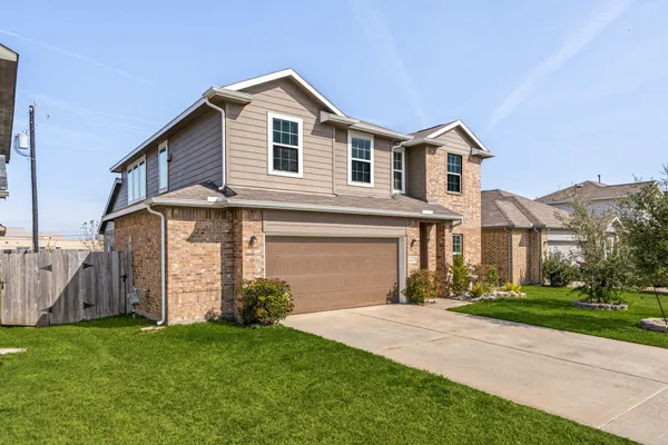 $323,000 | 5007 Chimney Swift Lane, Baytown, TX 77521