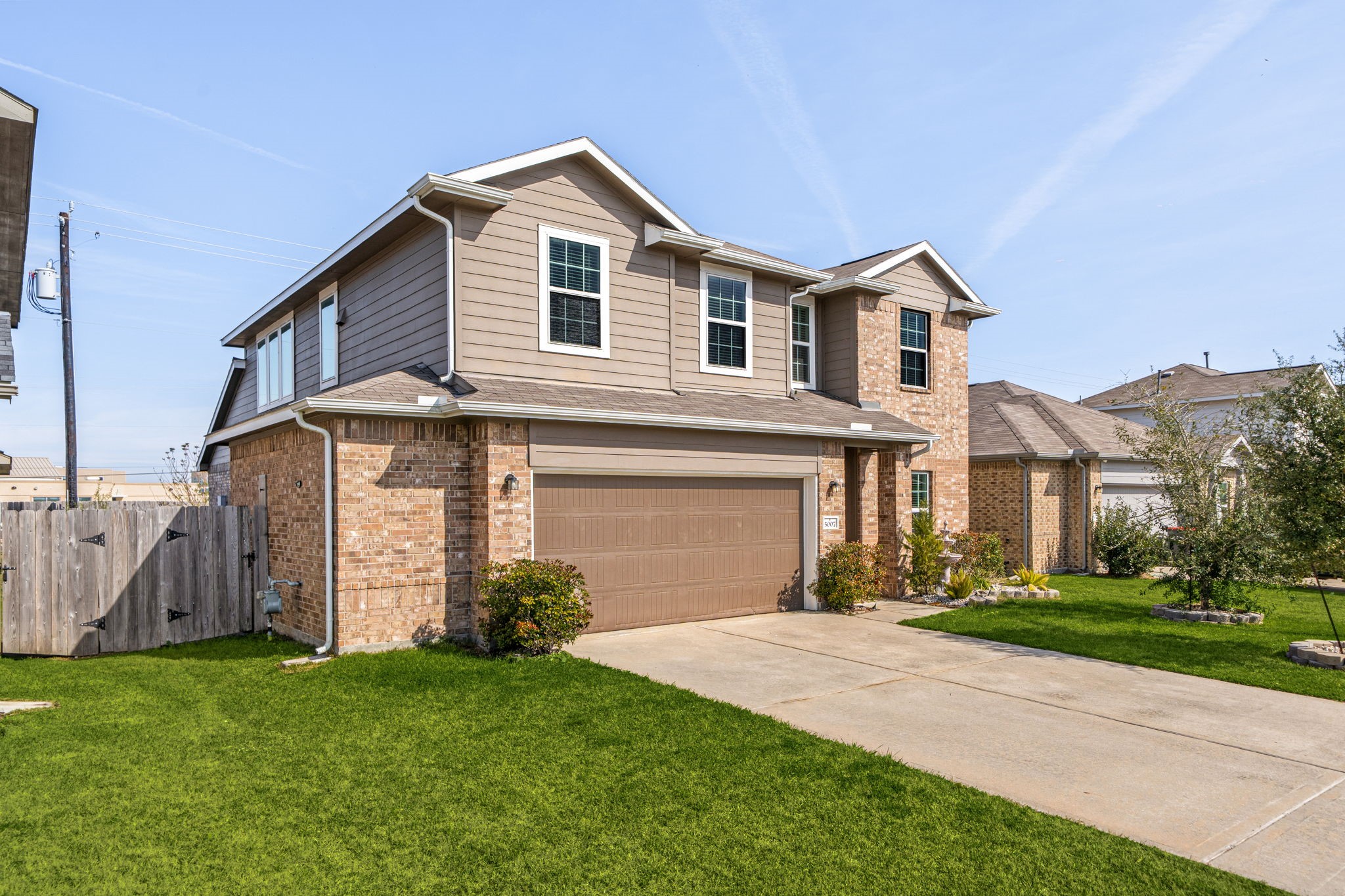 5007 Chimney Swift Lane Baytown, TX 77521 - Photo 1 of 33