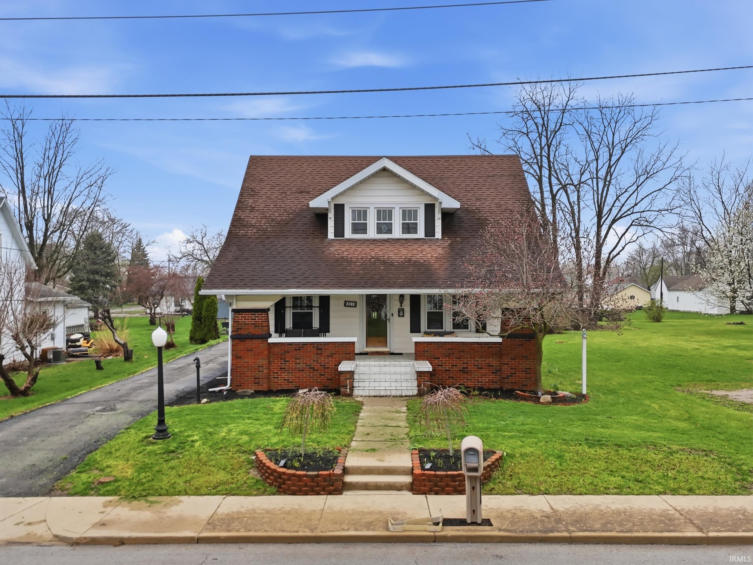 312 South Water Street Monroeville, IN 46773 - Photo 1 of 36