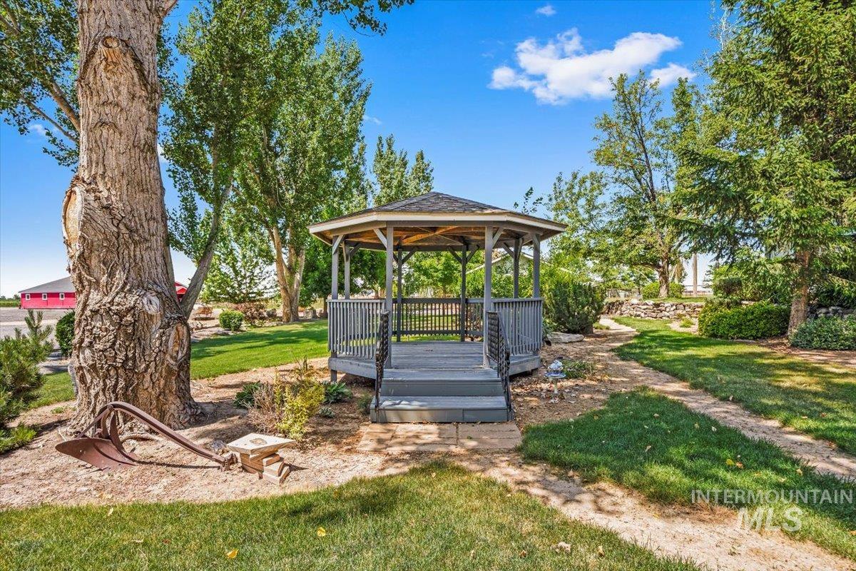 7425 Robinson Road Kuna, ID 83634 - Photo 47 of 50 View of grassy yard featuring a gazebo