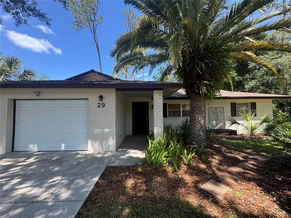 $1,800 | 29 Foxhall Lane, Palm Coast, FL 32137