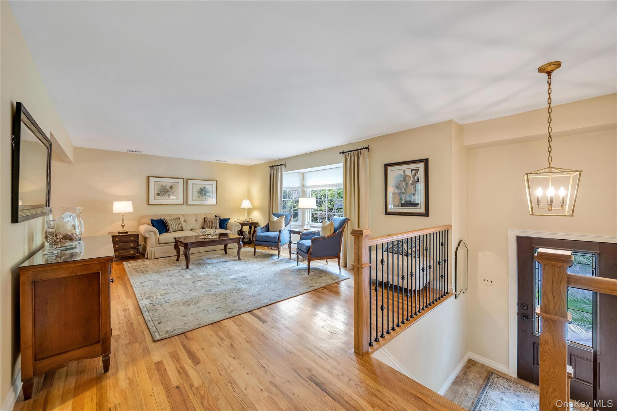 4 Long Hill Road Smithtown, NY 11787 - Photo 5 of 37