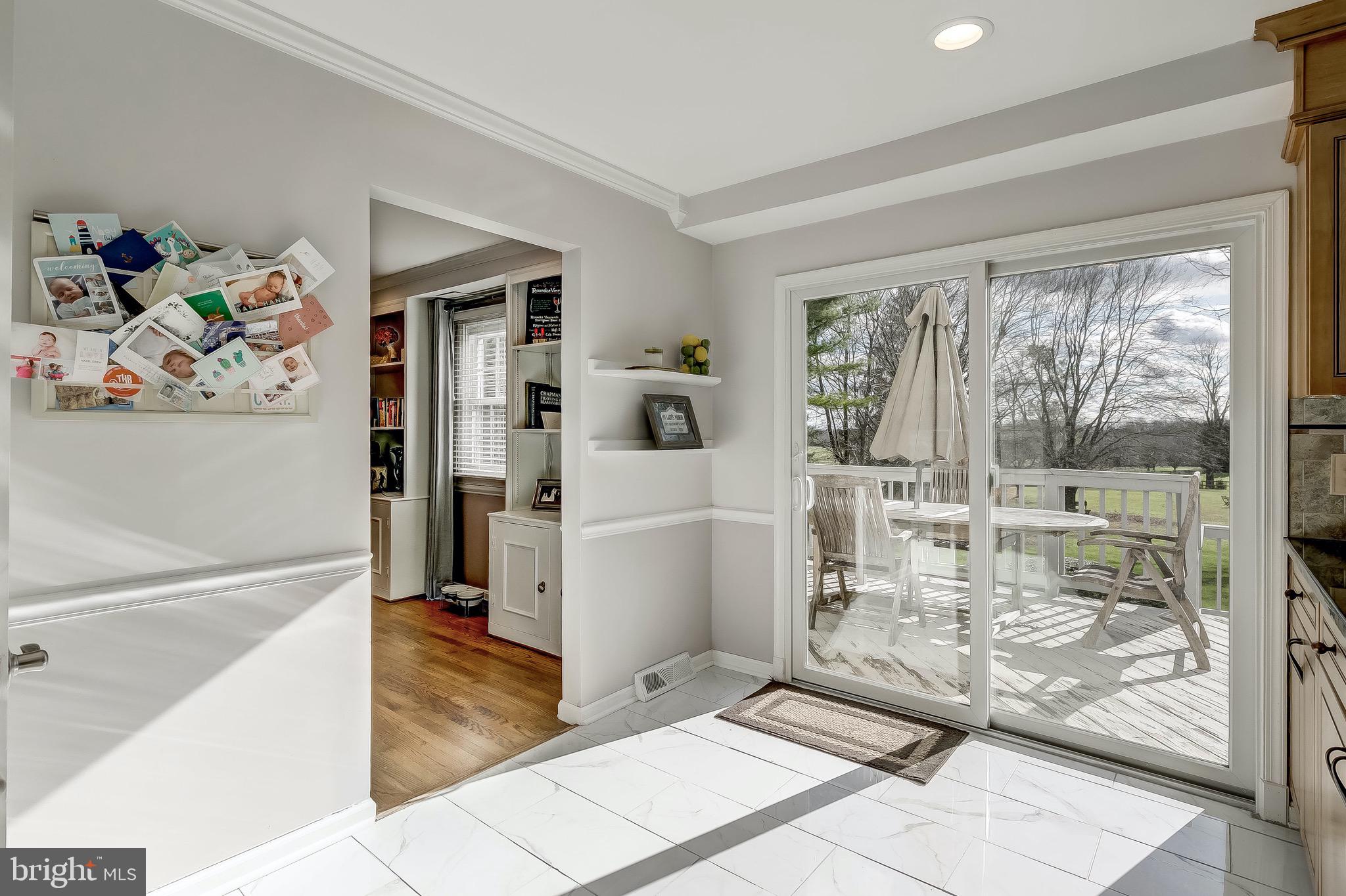 16353 Markoe Road Monkton, MD 21111 - Photo 23 of 96 The sun shining in!