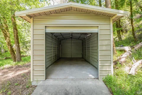 $895,000 | 16300-16333 Yerba Santa Road, Geyserville, CA 95441