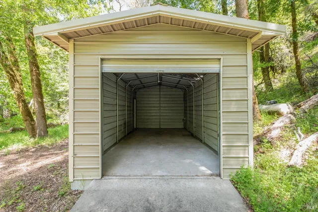 $895,000 | 16300-16333 Yerba Santa Road, Geyserville, CA 95441