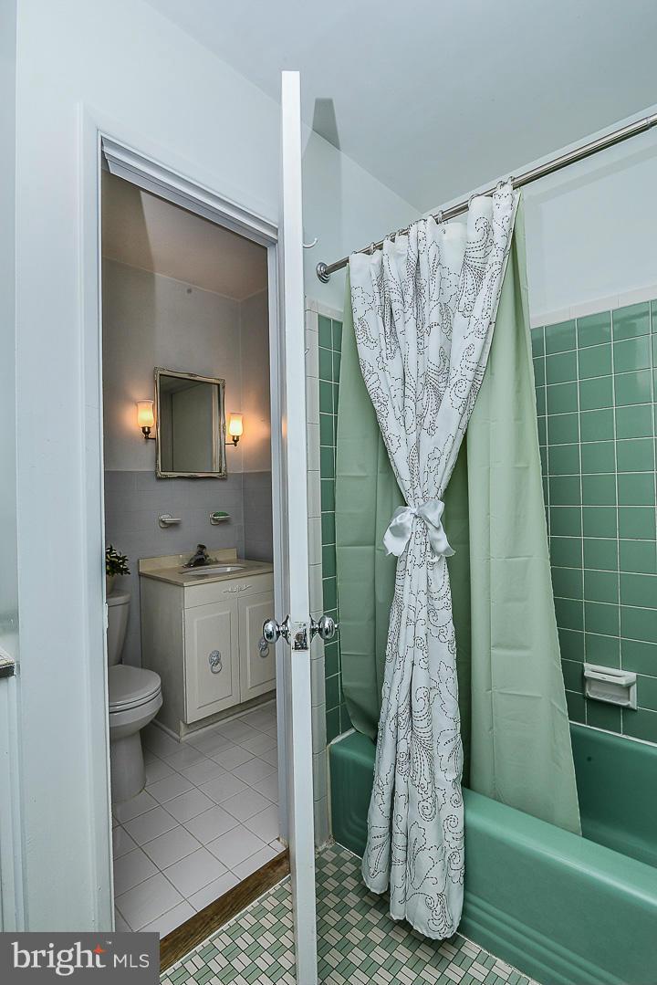 7612 Elgar Street Springfield, VA 22151 - Photo 16 of 28 Bath
