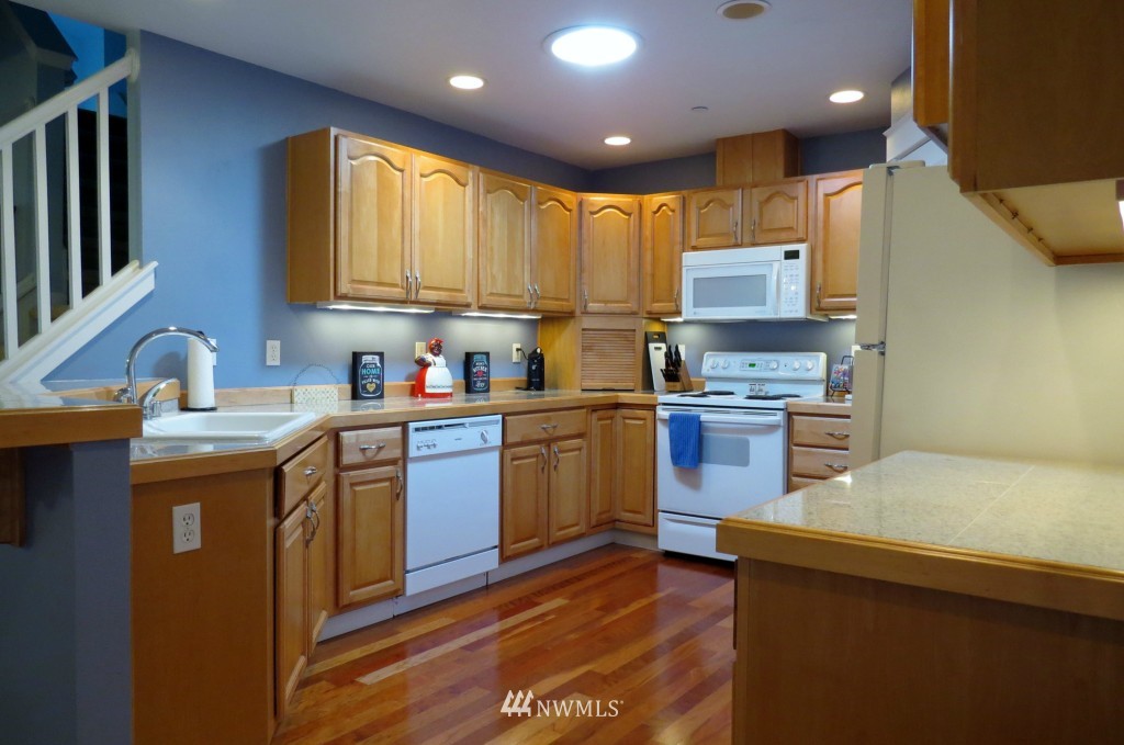 160 East Soderberg Road, Unit 13 Allyn, WA 98524 - Photo 6 of 18