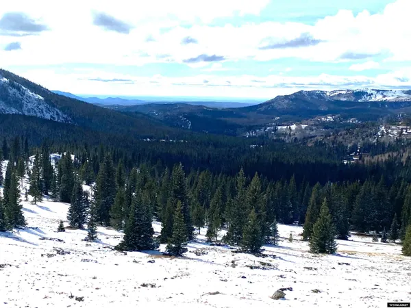 $420,000 | 70 Encampment Wy, Encampment, WY 82325