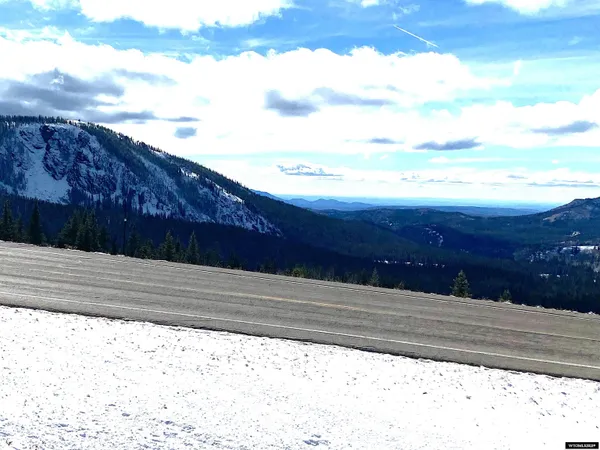 $420,000 | 70 Encampment Wy, Encampment, WY 82325