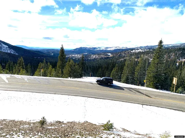 $420,000 | 70 Encampment Wy, Encampment, WY 82325