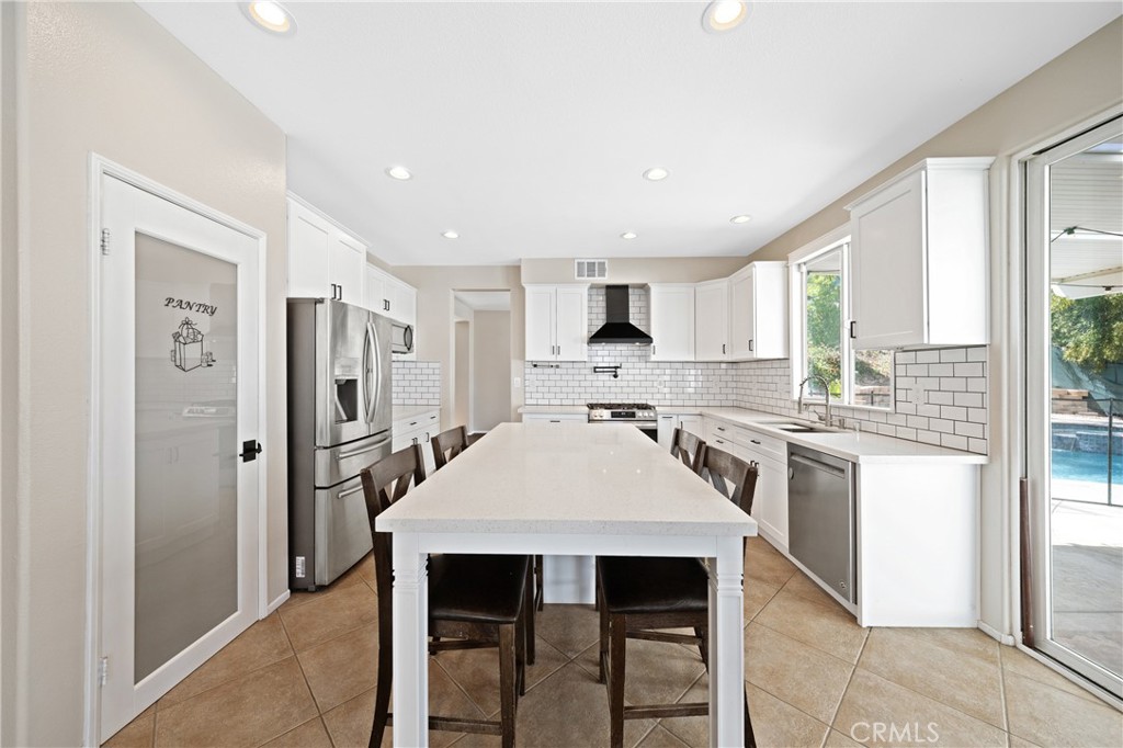31207 Bell Mountain Road Menifee, CA 92584 - Photo 7 of 60 Dining Area With Direct Kitchen Access