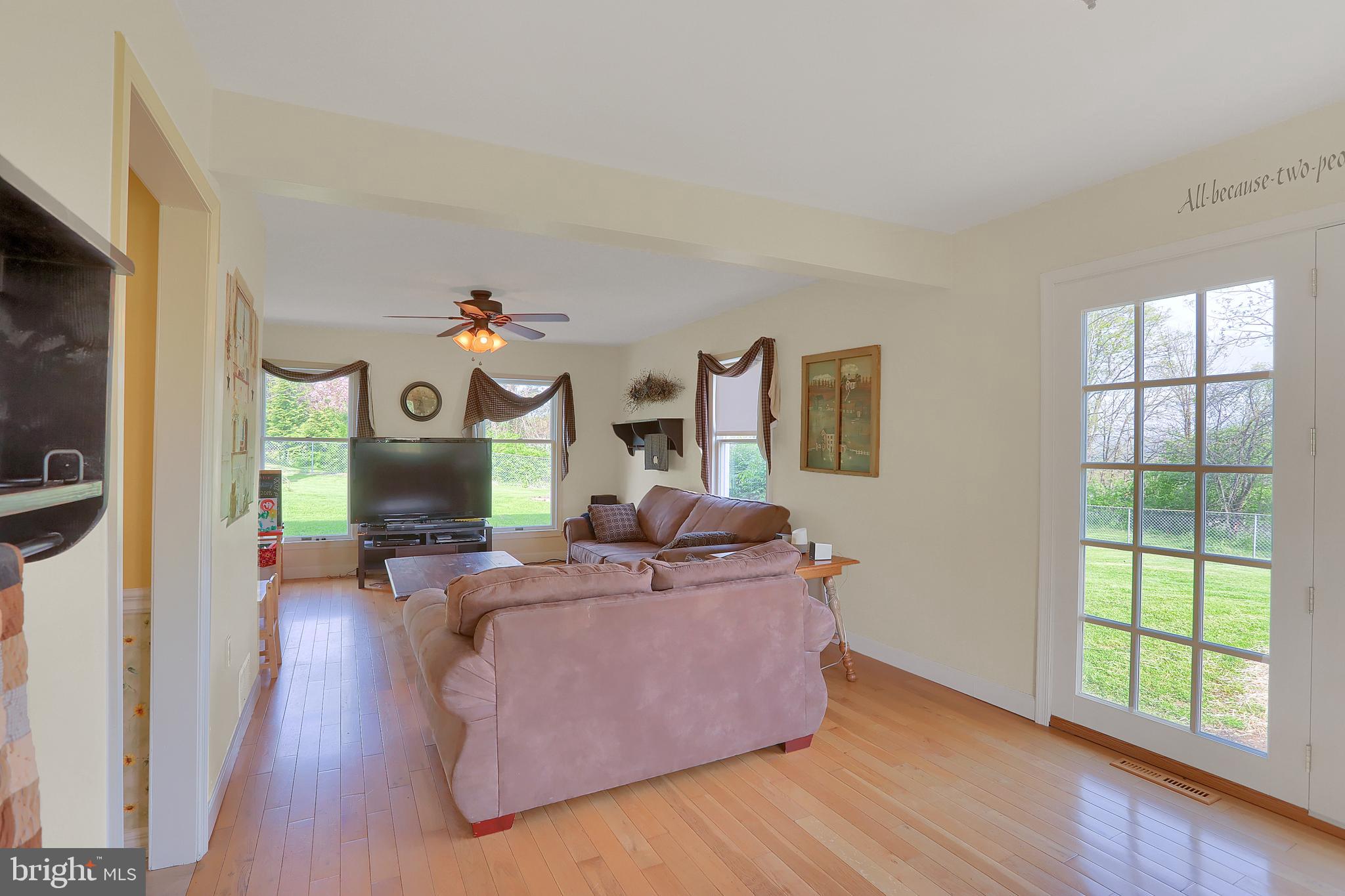 326 Old State Road Shermans Dale, PA 17090 - Photo 23 of 48 Family Room