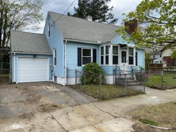 60 Parkside Street Springfield, MA 01104 - Photo 4 of 34
