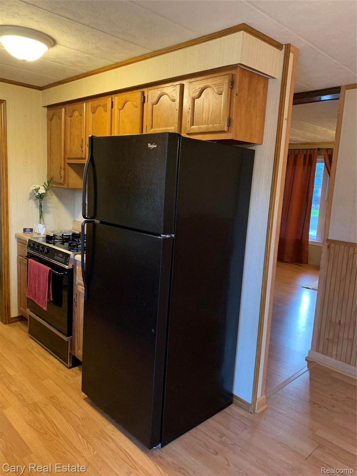3538 Center Road Highland, MI 48357 - Photo 5 of 28 IMG_1062.jpg