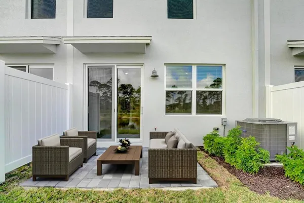 $2,900 | 5748 Southeast Edgewater Circle, Stuart, FL 34997