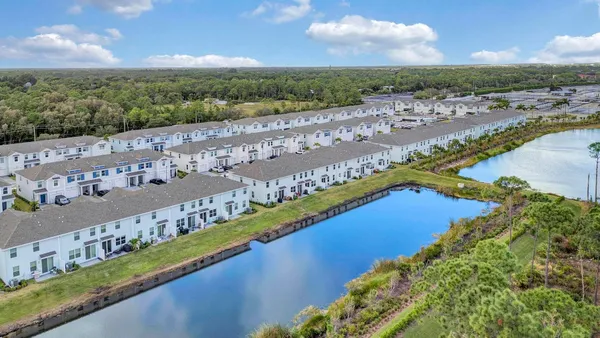 $2,900 | 5748 Southeast Edgewater Circle, Stuart, FL 34997