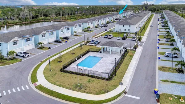 $2,900 | 5748 Southeast Edgewater Circle, Stuart, FL 34997