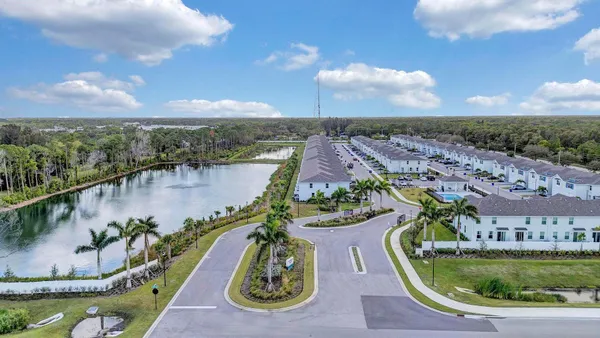 $2,900 | 5748 Southeast Edgewater Circle, Stuart, FL 34997