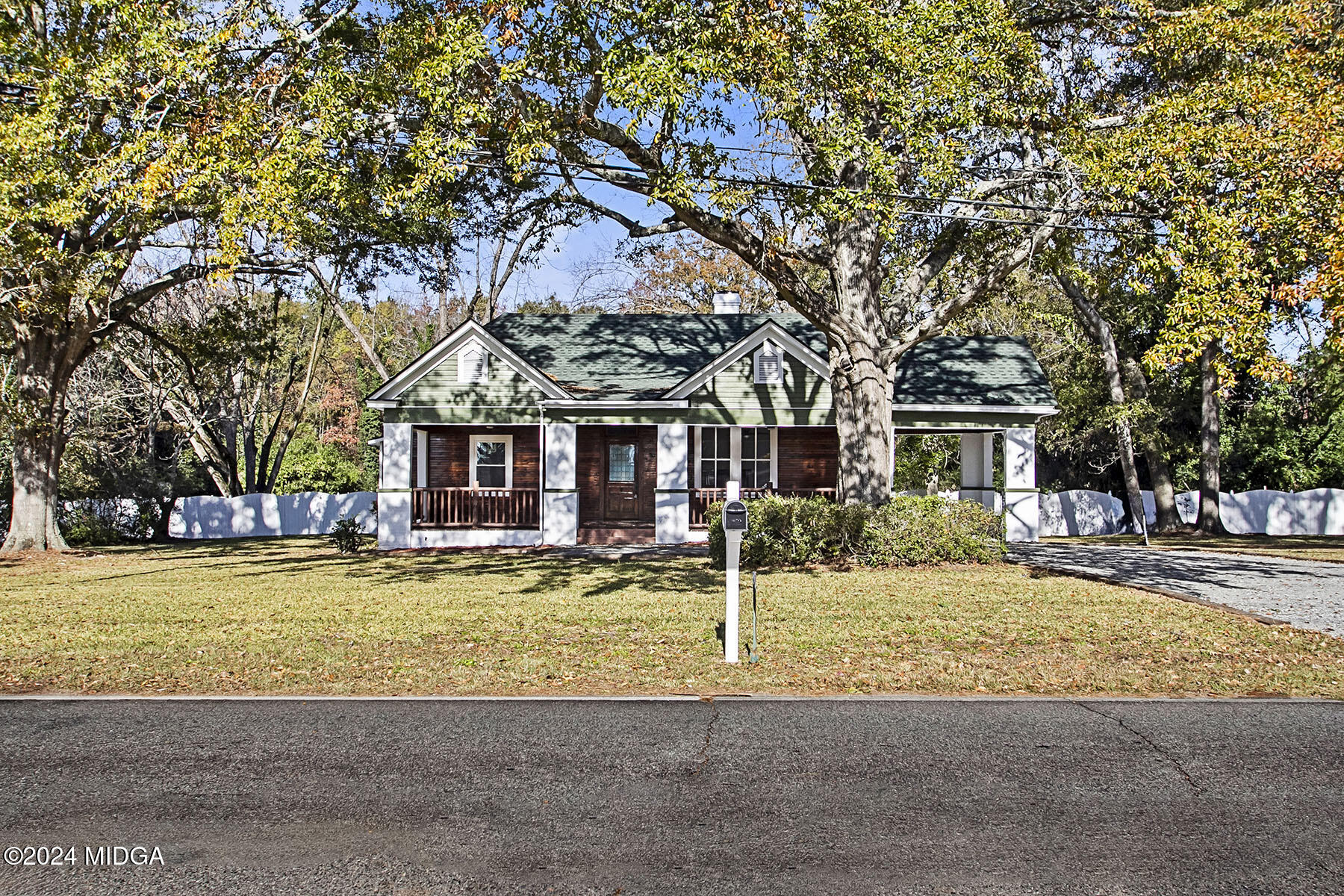 236 Old Clinton Road Gray, GA 31032 - Photo 2 of 27 a view of a house with a swimming pool