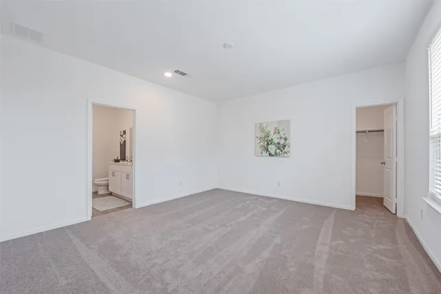 $2,350 | 332 Appaloosa Drive, Alvin, TX 77511