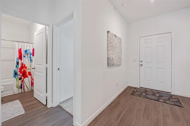 $2,350 | 332 Appaloosa Drive, Alvin, TX 77511