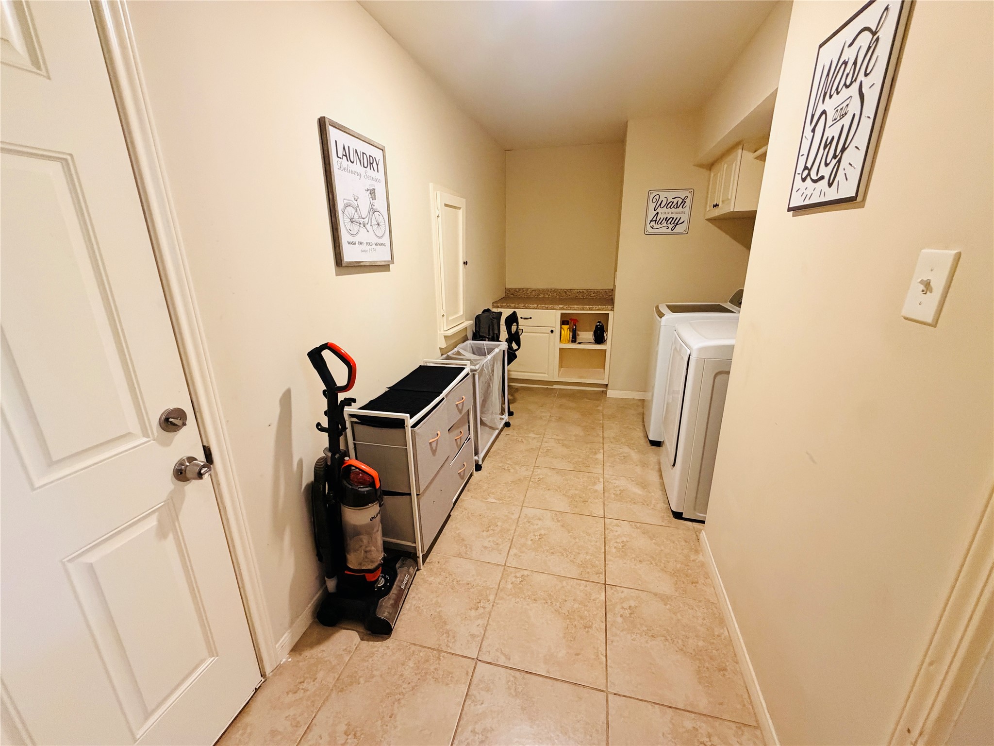 24115 Spring Gum Drive Spring, TX 77373 - Photo 11 of 25 Gallery Image 11
