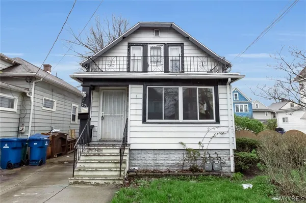 $100,000 | 279 Riverside Avenue, Buffalo, NY 14207