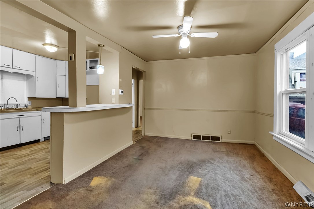 279 Riverside Avenue Buffalo, NY 14207 - Photo 13 of 34