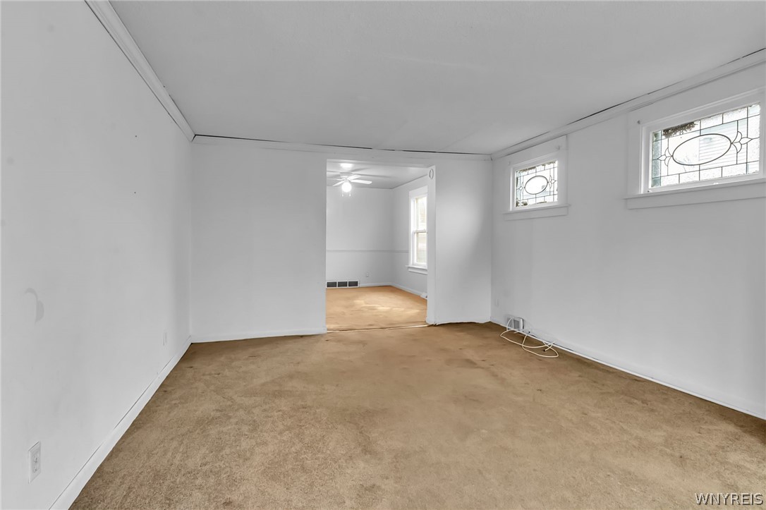 279 Riverside Avenue Buffalo, NY 14207 - Photo 16 of 34