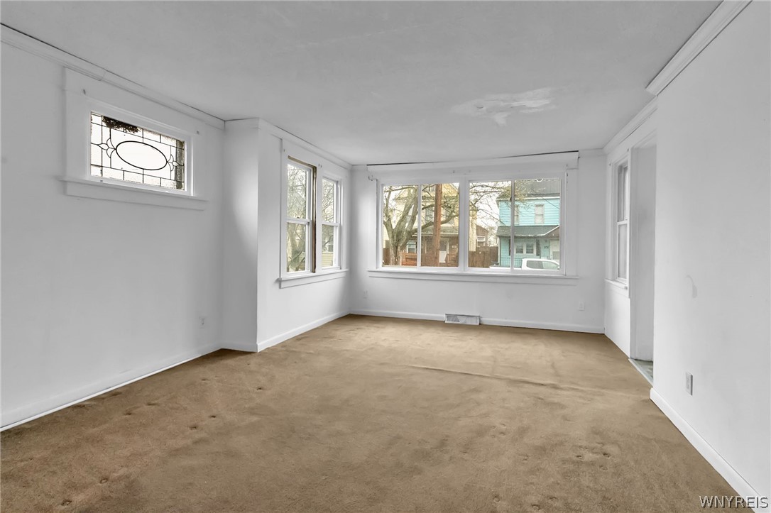 279 Riverside Avenue Buffalo, NY 14207 - Photo 19 of 34