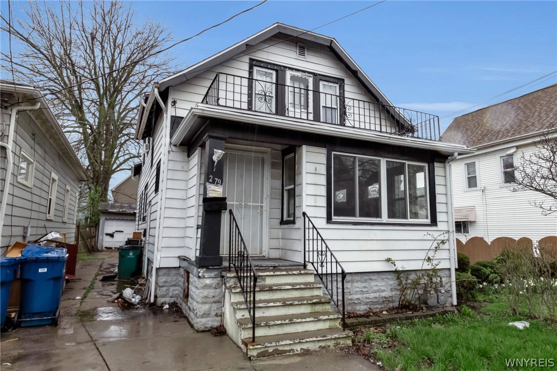 279 Riverside Avenue Buffalo, NY 14207 - Photo 4 of 34
